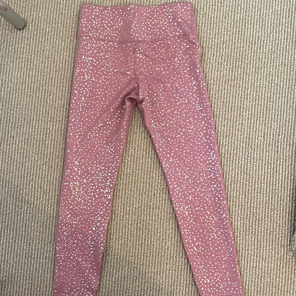 Nike Dri-FIT One Big Kids' (Girls') Leggings Pink Gold Stars XS (6-7) - Picture 4 of 6